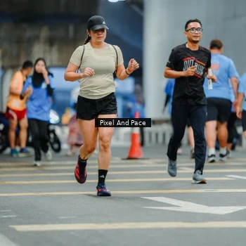 Runner Photo 7817065