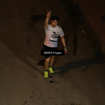 Runner Photo 7817085