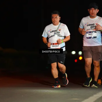 Runner Photo 7817105