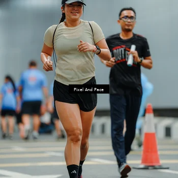 Runner Photo 7817119