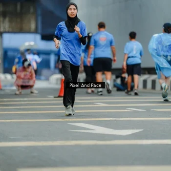 Runner Photo 7817123
