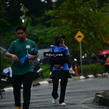 Runner Photo 7817128