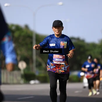 Runner Photo 7817143