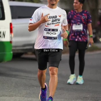 Runner Photo 7817151