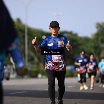 Runner Photo 7817185