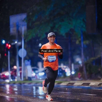 Runner Photo 7817244
