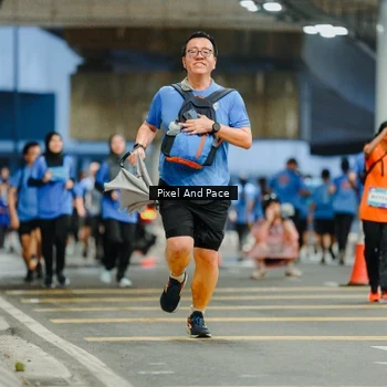 Runner Photo 7817249