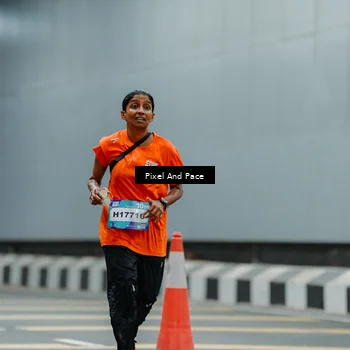 Runner Photo 7817282