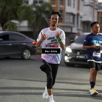 Runner Photo 7817285