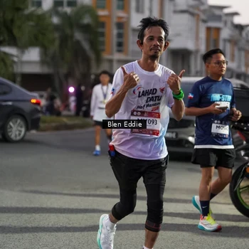 Runner Photo 7817299