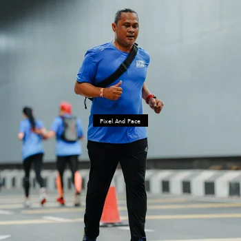 Runner Photo 7817388