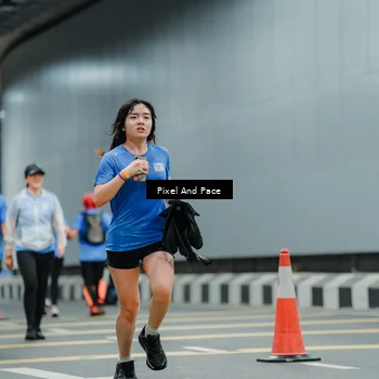Runner Photo 7817397