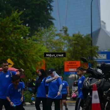 Runner Photo 7817400