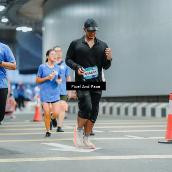 Runner Photo 7817403