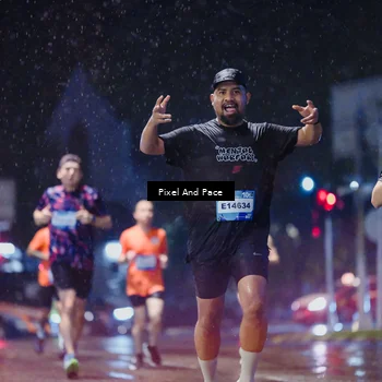 Runner Photo 7817437