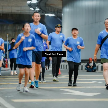 Runner Photo 7817468