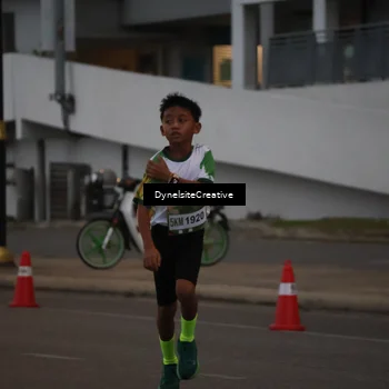 Runner Photo 7817476
