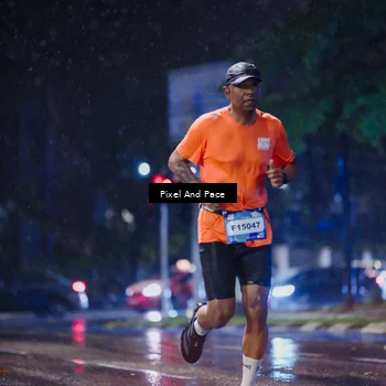 Runner Photo 7817503