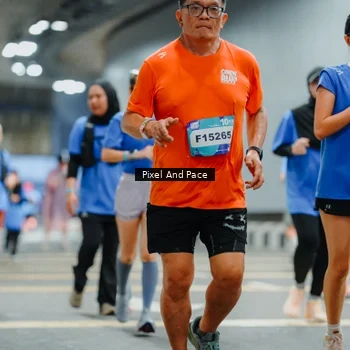 Runner Photo 7817515
