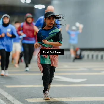Runner Photo 7817533