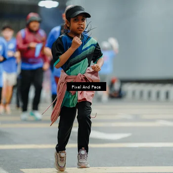 Runner Photo 7817540
