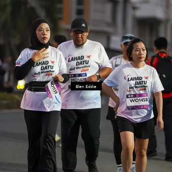 Runner Photo 7817592