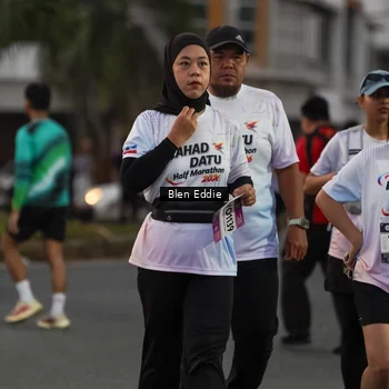 Runner Photo 7817675