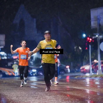 Runner Photo 7817692