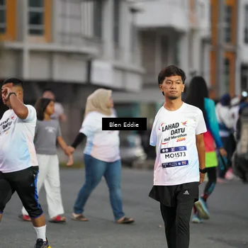 Runner Photo 7817694