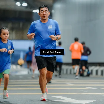 Runner Photo 7817700