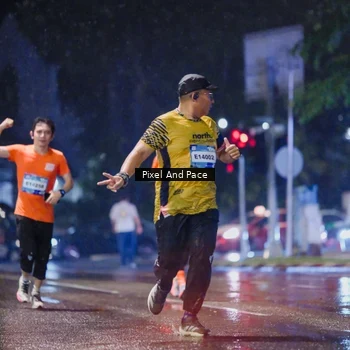 Runner Photo 7817737