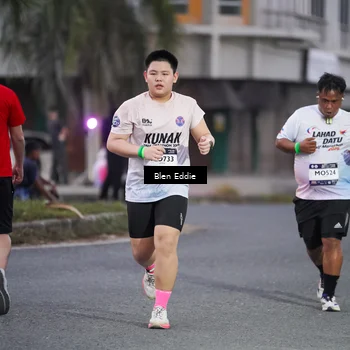 Runner Photo 7817751