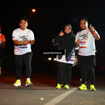 Runner Photo 7817792