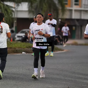 Runner Photo 7817799