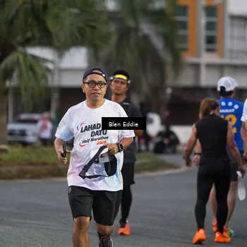 Runner Photo 7817887