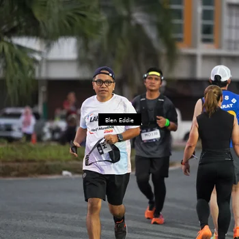 Runner Photo 7817888