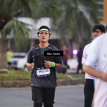 Runner Photo 7817892