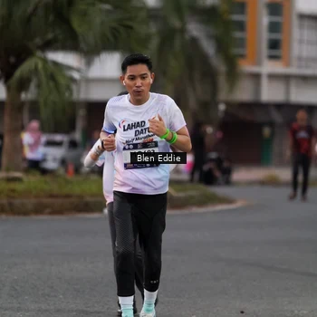 Runner Photo 7817955