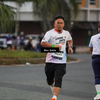 Runner Photo 7818037