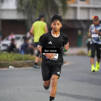 Runner Photo 7818060