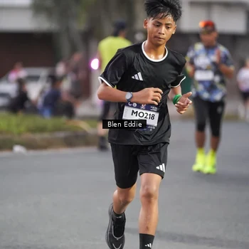 Runner Photo 7818068