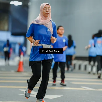 Runner Photo 7818074
