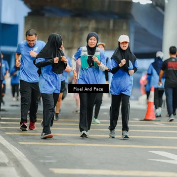 Runner Photo 7818080