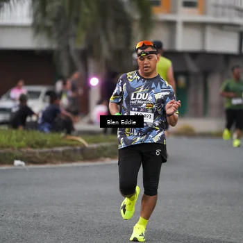 Runner Photo 7818081