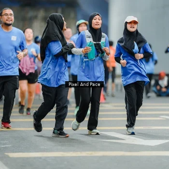 Runner Photo 7818098