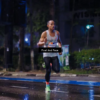 Runner Photo 7818104