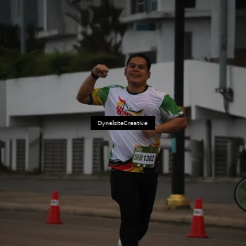 Runner Photo 7818122