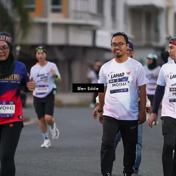 Runner Photo 7818131