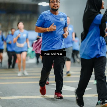 Runner Photo 7818140