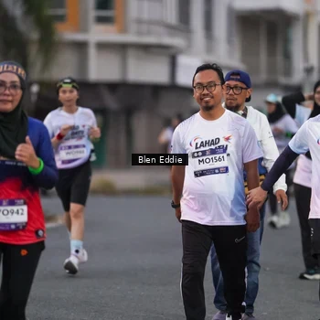 Runner Photo 7818162